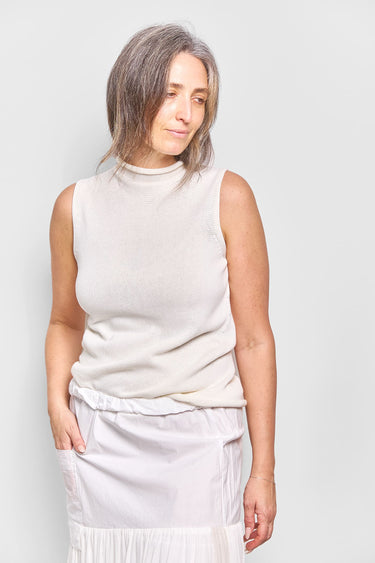 GS rasata sleeveless cotton turtleneck top