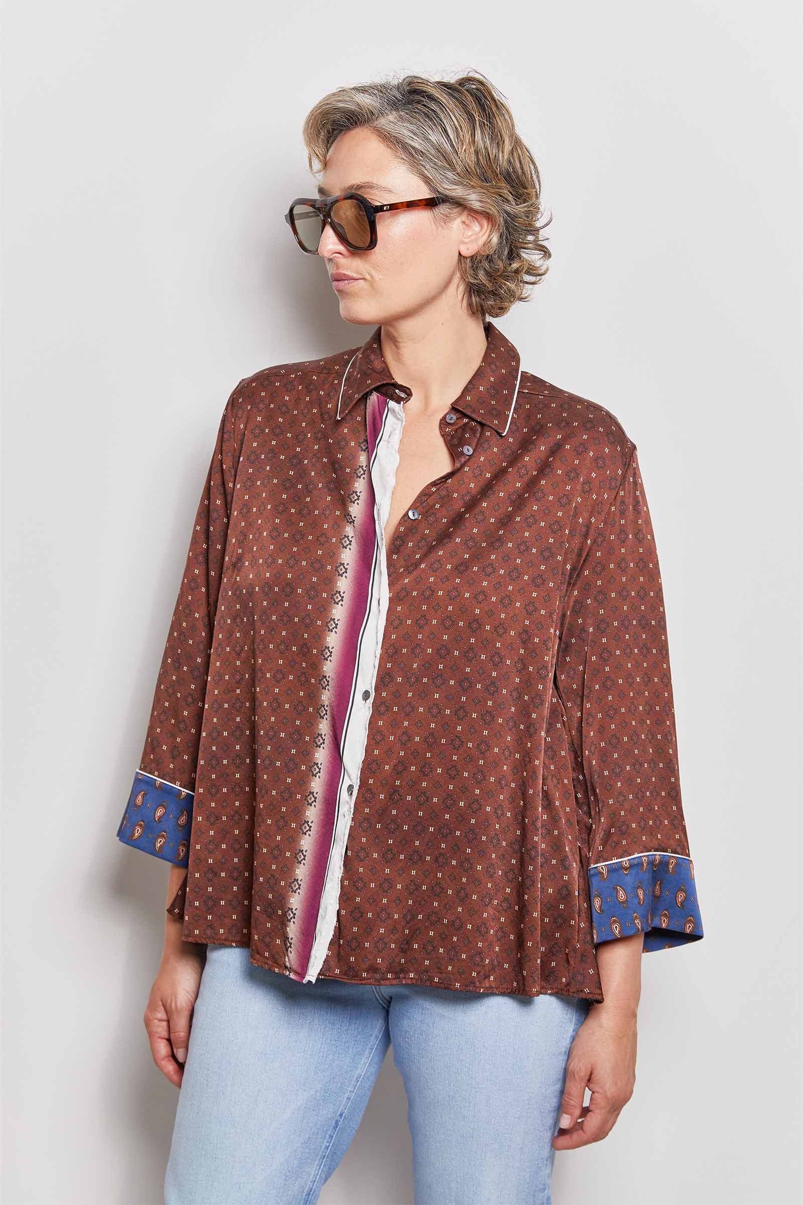 cravat paisley printed silk shirt.