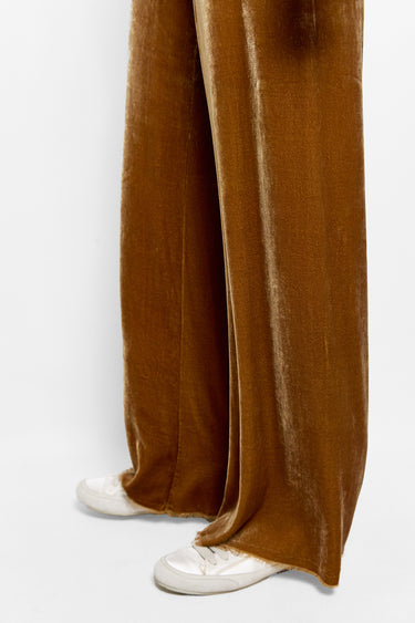 evie stretch velvet pant gold