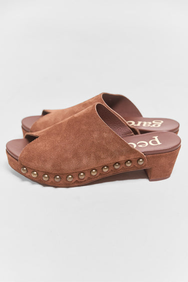 pedro garcia nain cowhide clog