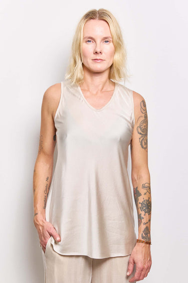 tradie stretch silk satin tank byfreer.